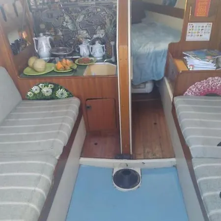 Botel Super Voilier Eve Gruissan